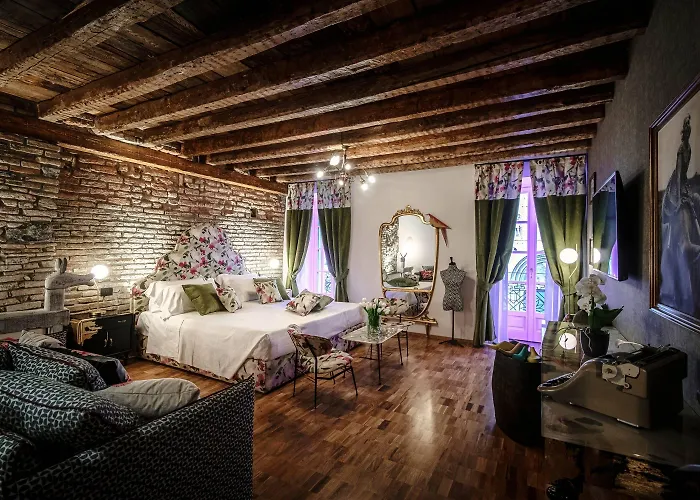 Guest house Vitrum - Luxury 4*